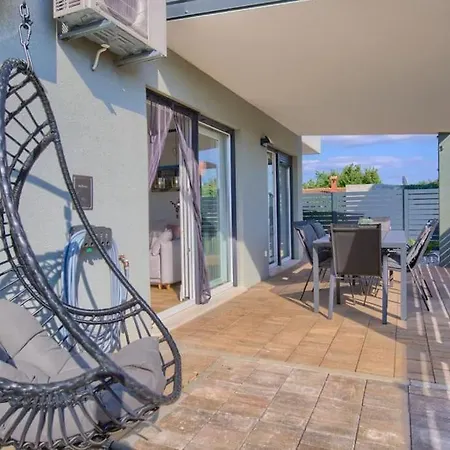 Sunrise Fuer 6 Personen In Pula-stinjan Apartman