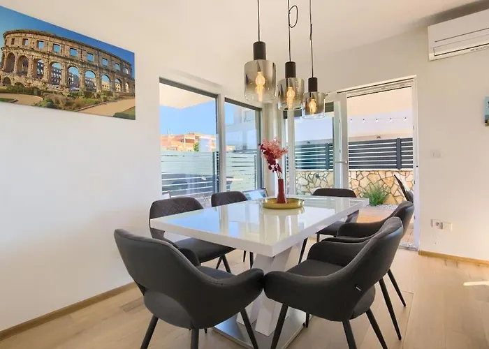 Sunrise Fuer 6 Personen In Pula-stinjan *