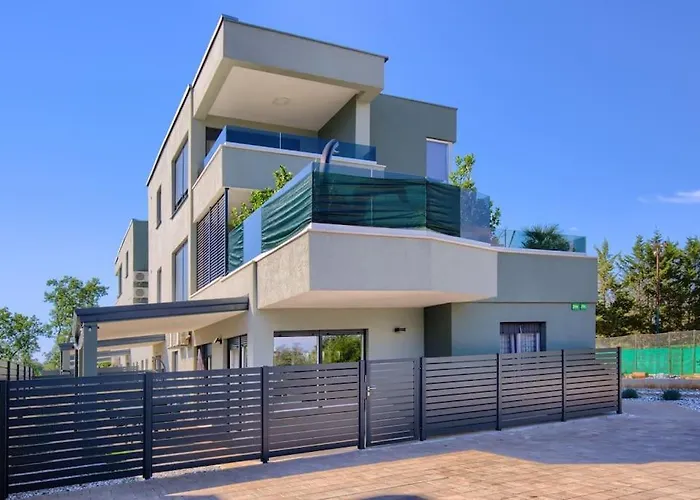 Daire Sunrise Fuer 6 Personen In Pula-stinjan Pula