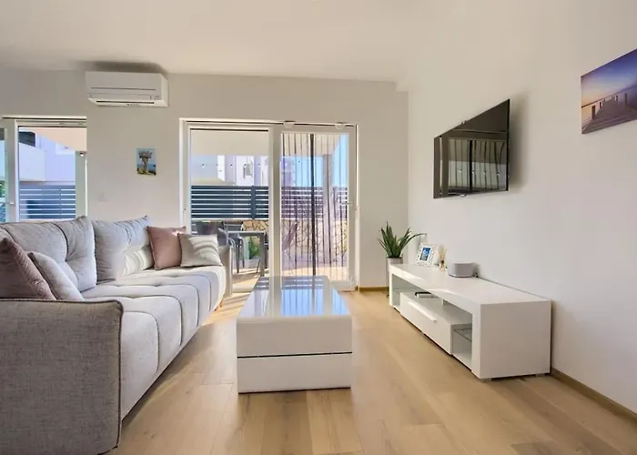 Sunrise Fuer 6 Personen In Pula-stinjan Appartement